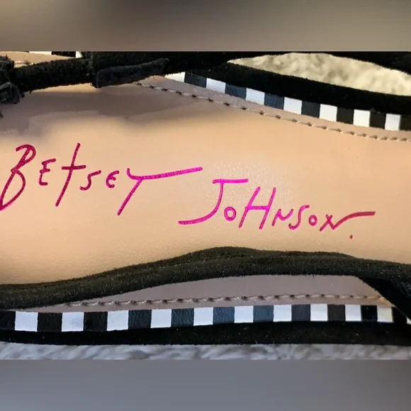 The Blue by Betsey Johnson Aurorra Black Mesh Slingback Flower Pumps 8 NEW** - Picture 7 of 10